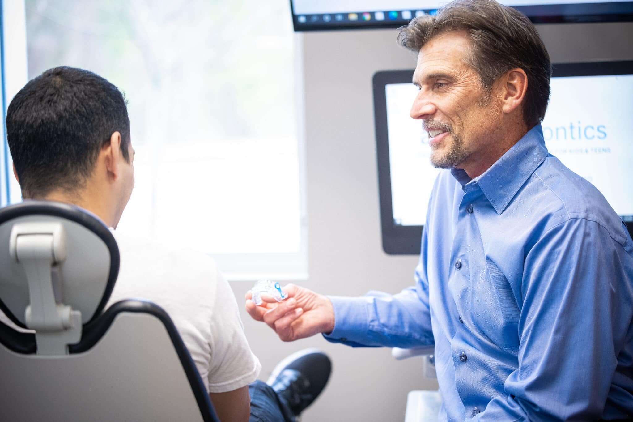 Children’s Orthodontics vs Adult Orthodontics: